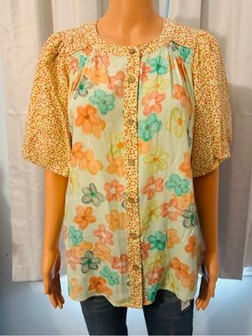 Pretty Sage & Fig size M light blue orange floral puff sleeve button up shirt